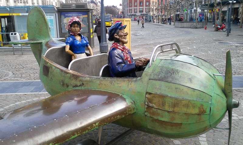 Le petit avion a fait son retour place Saint-Lambert