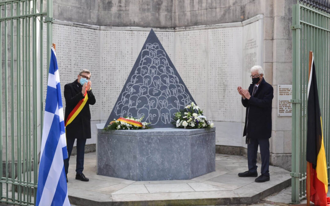 Nouvelle stèle pour remplacer les 114 casques en bronze volés au Mémorial de Cointe