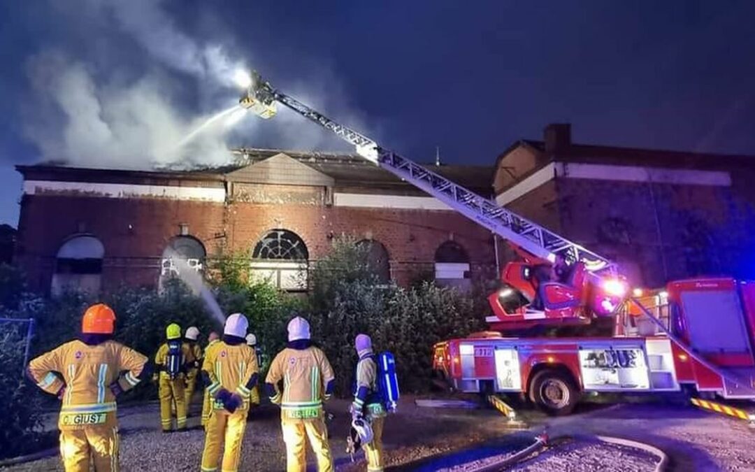 L’ancien marché couvert d’Amercoeur à nouveau la proie des flammes