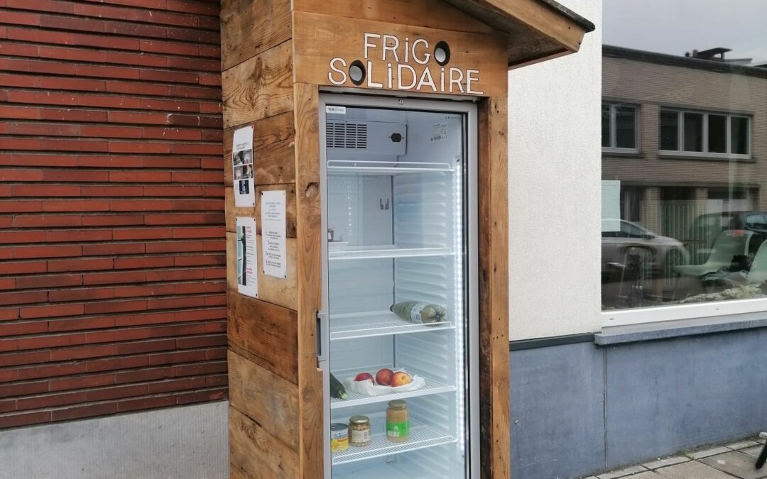 Un frigo solidaire accessible 24h/24 dans le Laveu