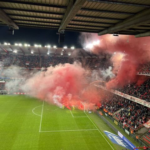 Vers un choc Standard-Charleroi sans supporters carolos ?