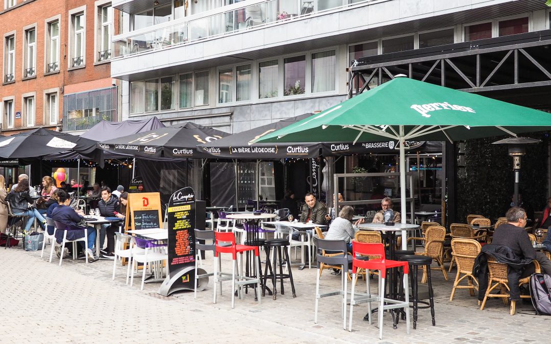 Les extensions de terrasses des cafés et restaurants pourront rester telles quelles jusqu’en octobre