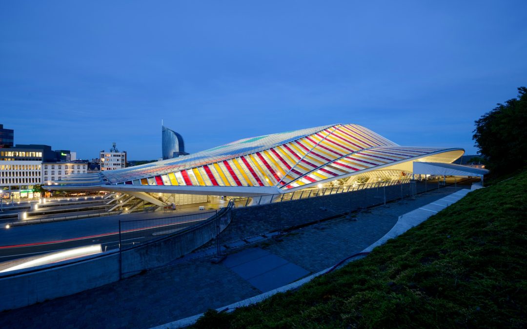 L’oeuvre monumentale des Guillemins inaugurée ce samedi: “Les jours de soleil, on verra des taches de couleur sur le sol”