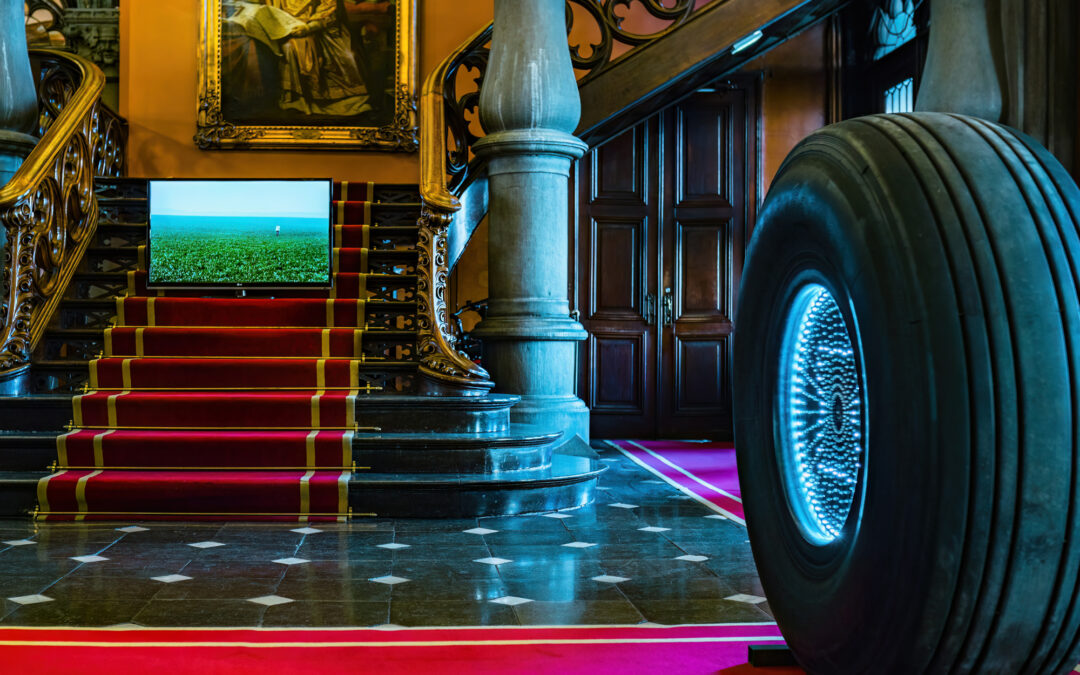 Une quinzaine d’artistes liégeois exposent au palais provincial sur un parcours original