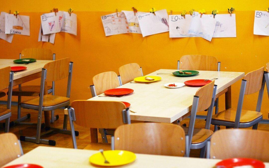 Les repas chauds gratuits dès la rentrée en maternelle et en début de primaire dans les écoles communales