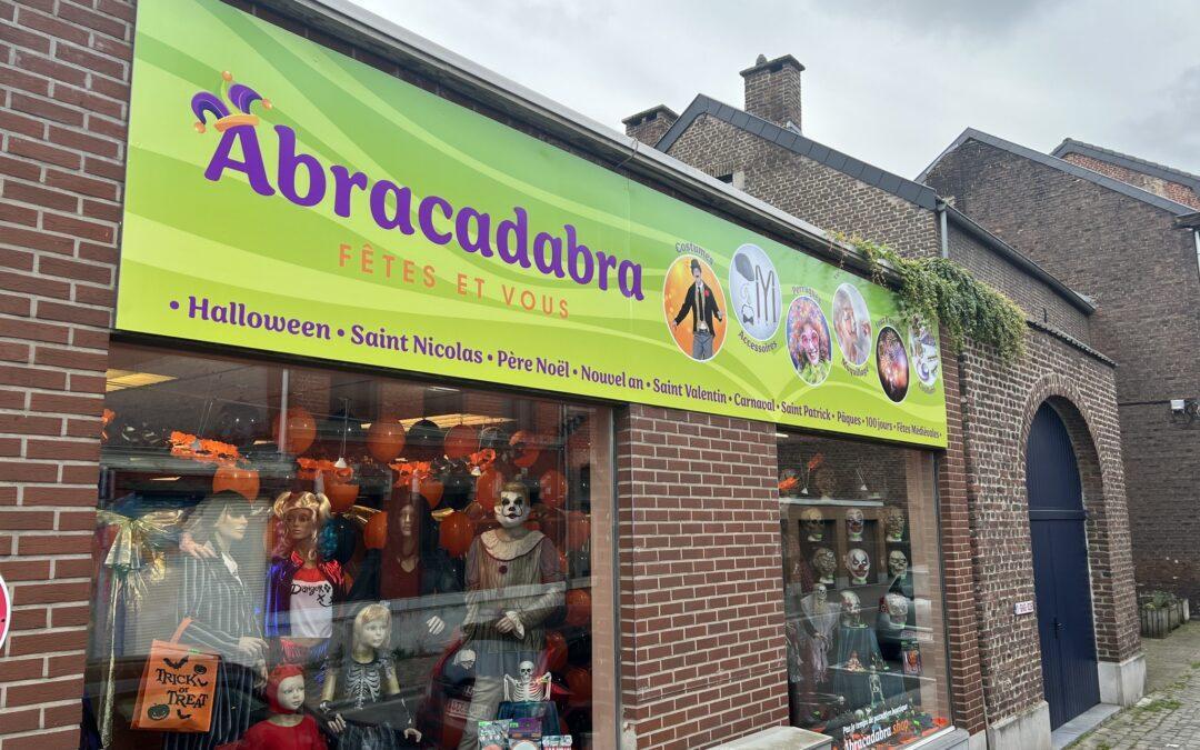 Vente de costumes: Abracadabra poursuit finalement l’aventure