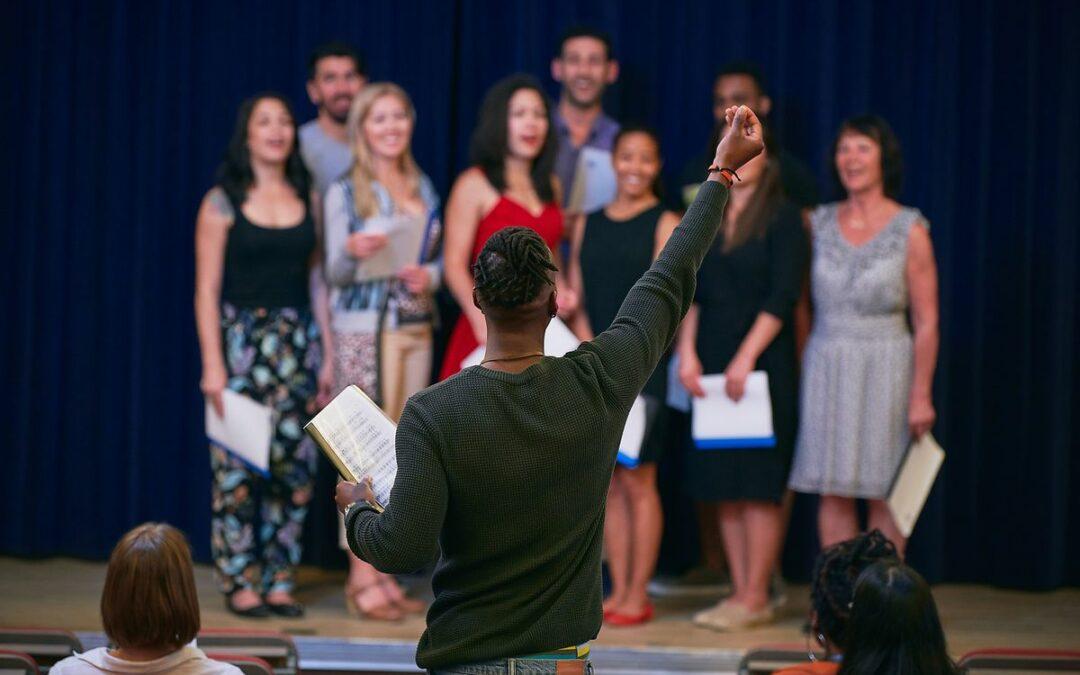 L’Opéra de Liège cherche des jeunes amateurs de chant avec ou sans formation académique pour créer un choeur