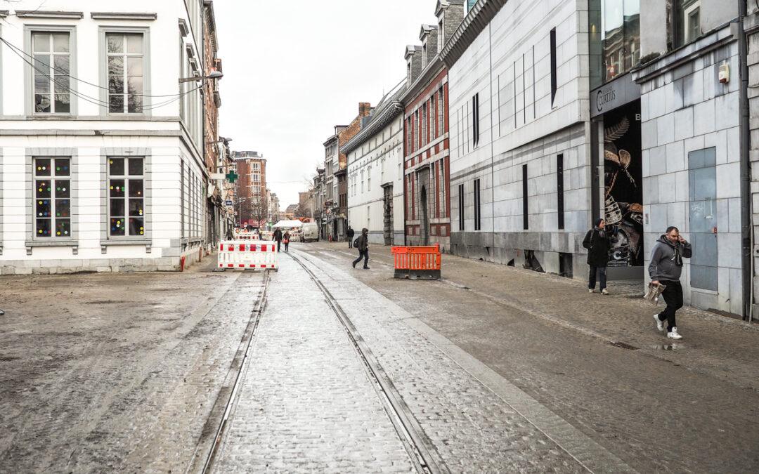 L’avancement des travaux du tram laisse apparaître de nouveaux et vastes piétonniers