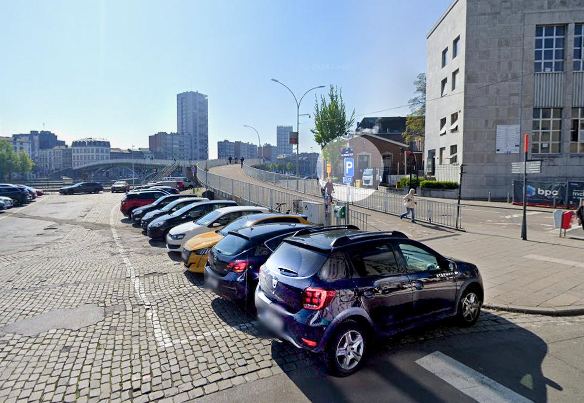 Six emplacements de parking police piègent les automobilistes et approvisionnent la fourrière