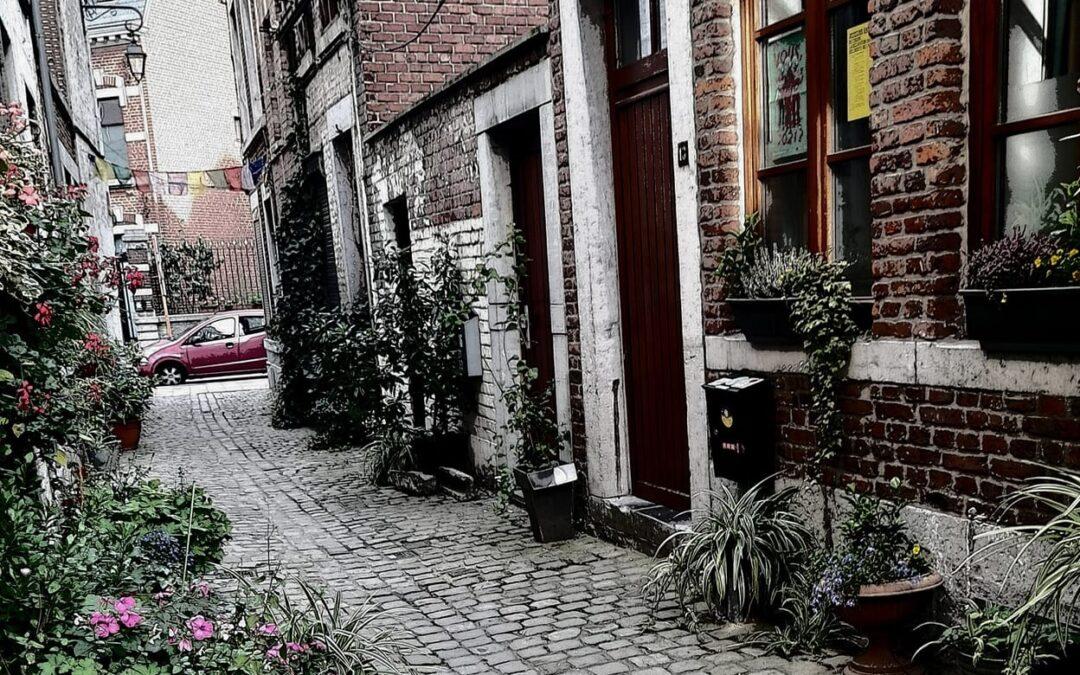 Dans la rue Beauregard, les câbles seront à nouveau enfouis dès la fin du chantier des égoûts