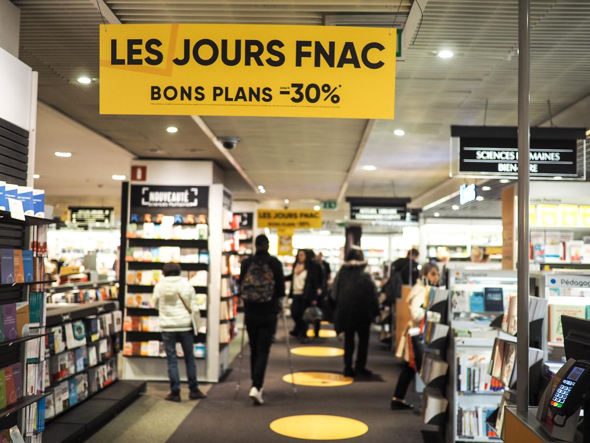 La Fnac de la place Saint-Lambert, incendiée fin août, devrait rouvrir demain