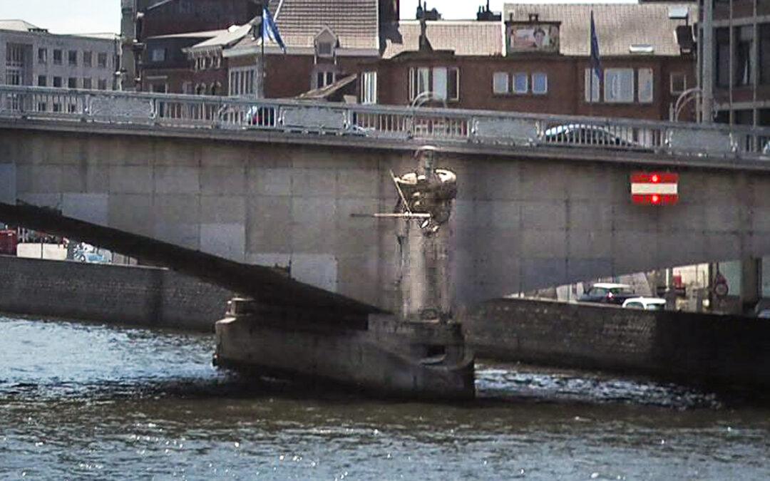 La statue du pont des Arches percutée par la péniche va pouvoir être restaurée et remise en place