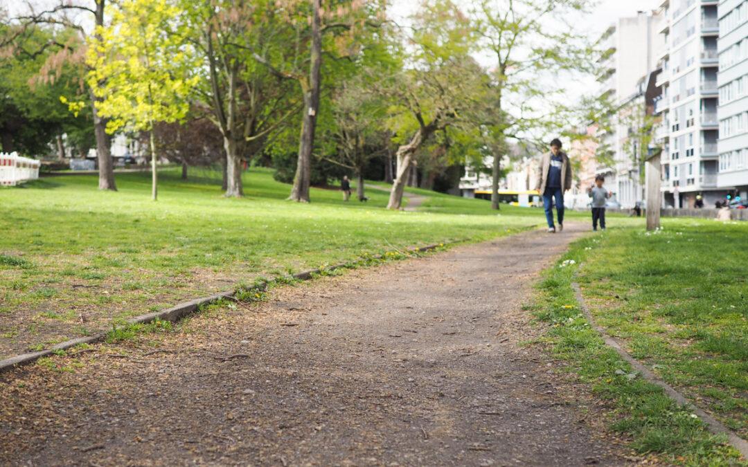 Pas assez de verdure dans les quartiers de Liège mais un bon accès aux parcs publics, relève Greenpeace