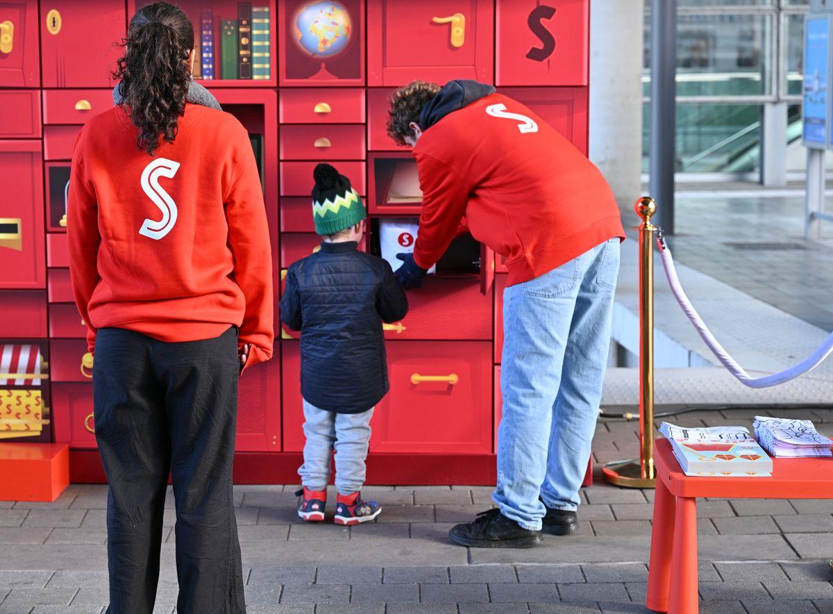 Les enfants peuvent venir déposer leur lettre de Saint-Nicolas à la Médiacité et recevoir des surprises