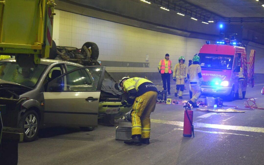 30.000 m² de fumée, 30 figurants et des véhicules accidentés pour un exercice nocturne dans le tunnel de Cointe