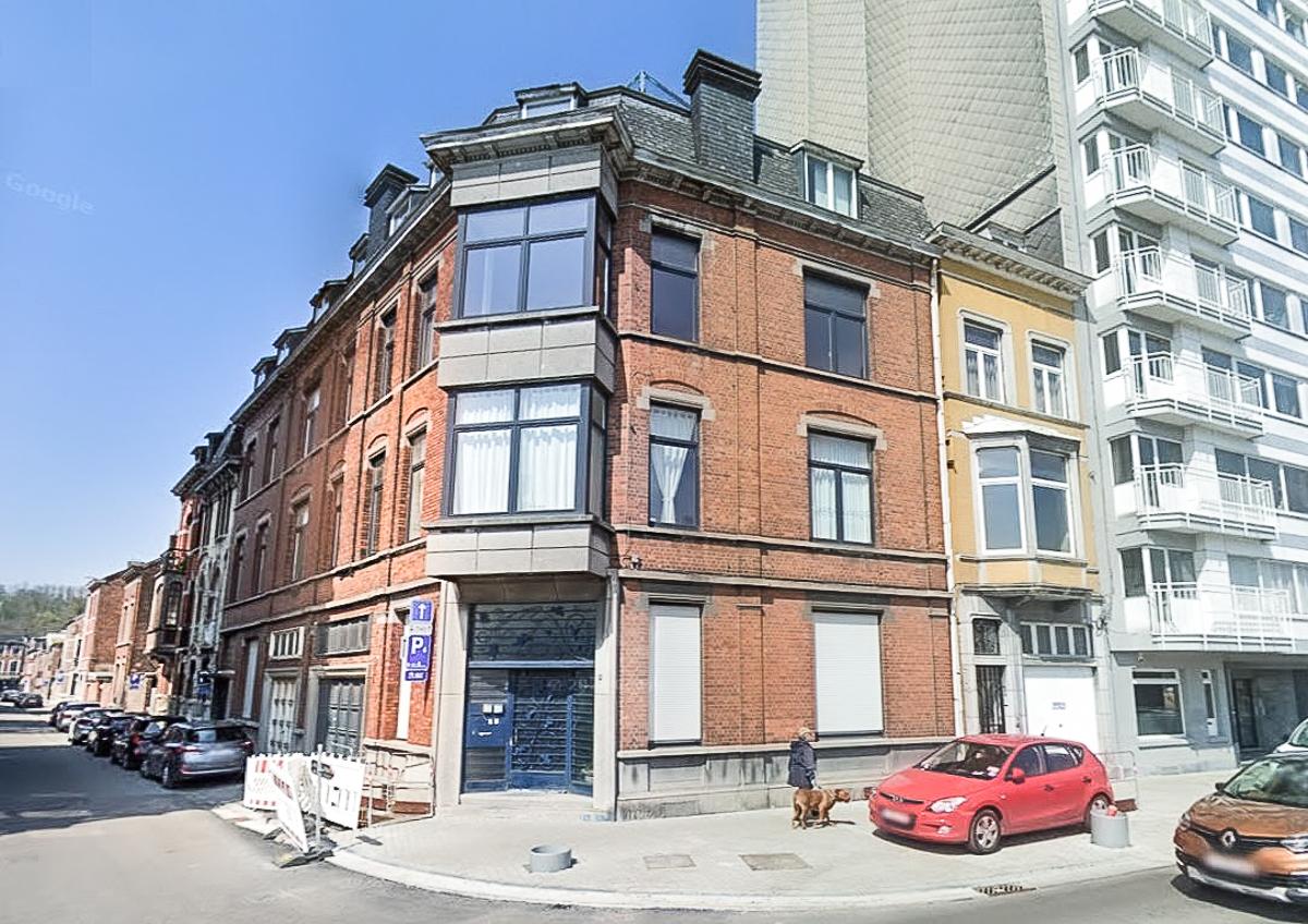 Un immeuble de 8 étages à la place de cette maison du quai Saint-Léonard