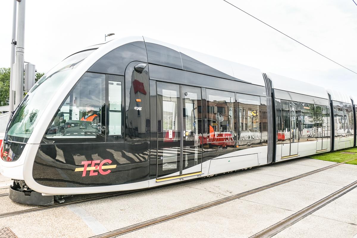 Plus qu’un mois avant le tram ! Voici ce qui est prévu pour les deux inaugurations et la grande soirée festive